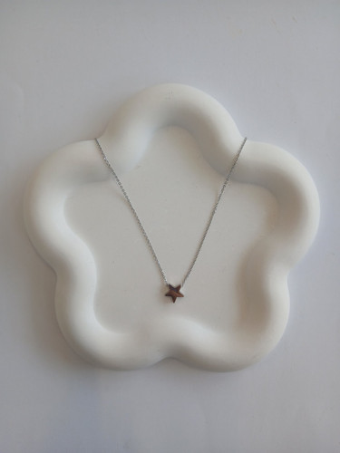 گردنبند برجسته استیل طرح ستاره