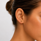 گوشواره میخی گوی؛ سادگی در اوج جذابیت